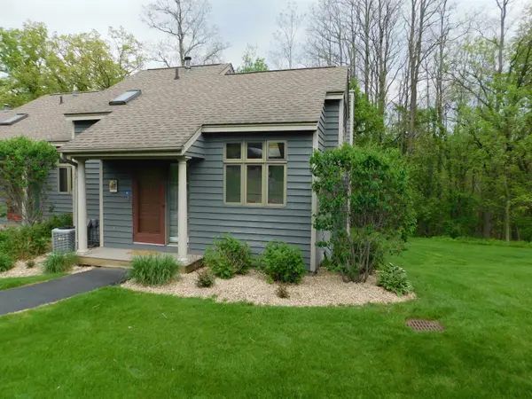 18 Valleywood Lane, Galena, IL 61036