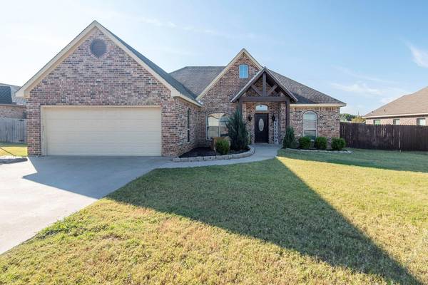 708 Mary Lee Lane, Collinsville, TX 76233