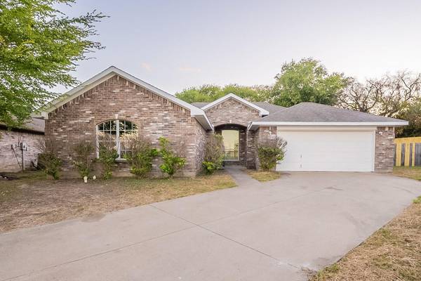 1003 James Donald Lane, Glenn Heights, TX 75154