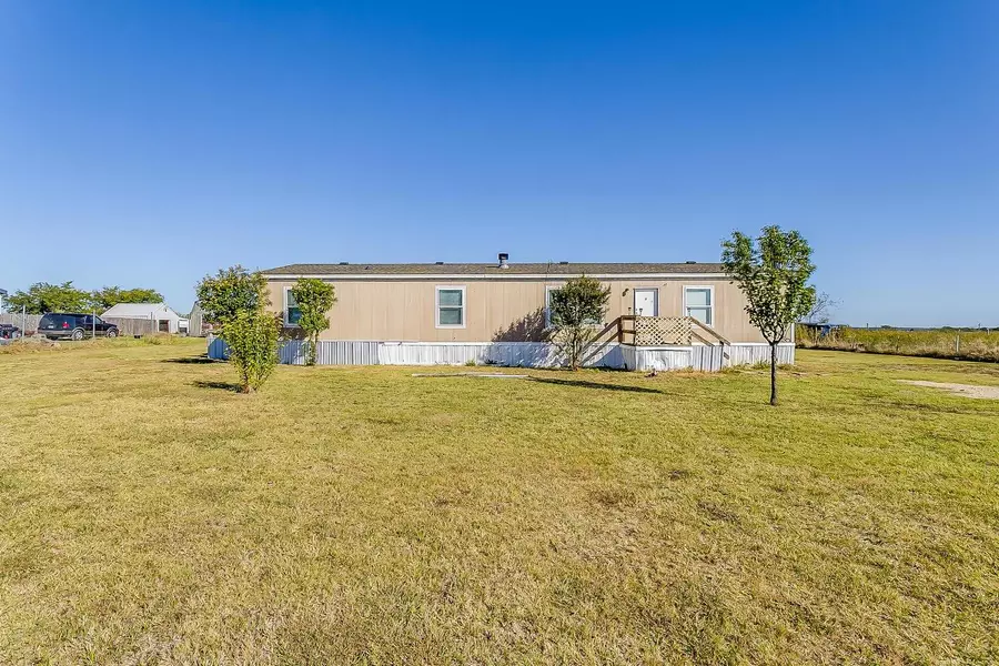 4300 County Road 913, Joshua, TX 76058