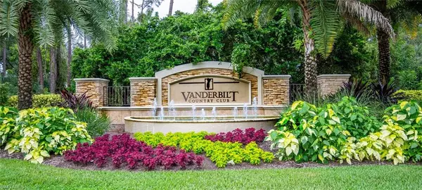 8285 Danbury BLVD #204, Naples, FL 34120