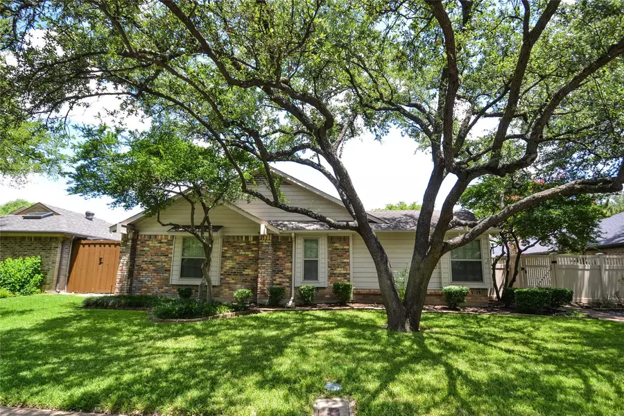 6211 Copperhill Drive, Dallas, TX 75248