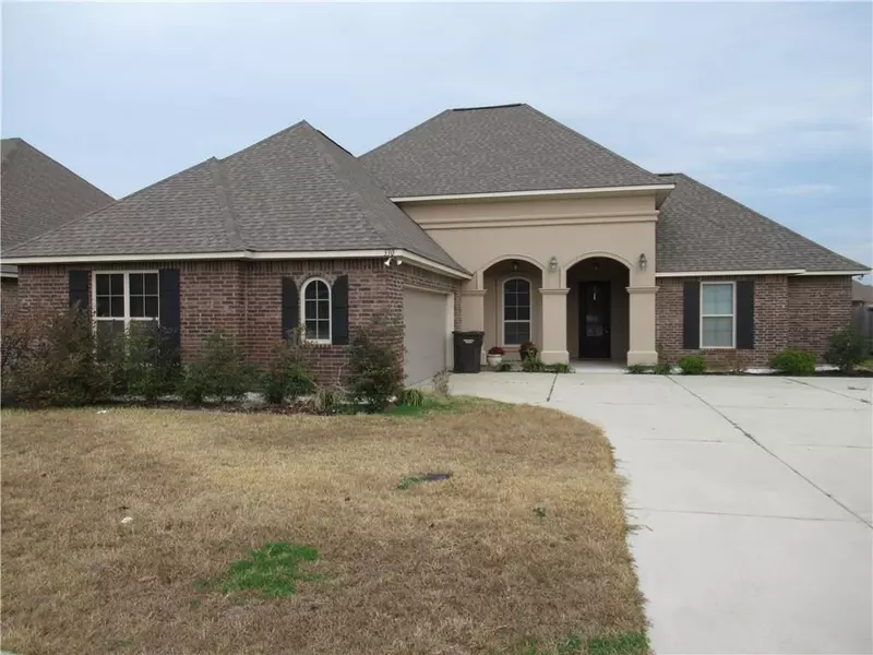 330 Camelback Drive, Bossier City, LA 71111