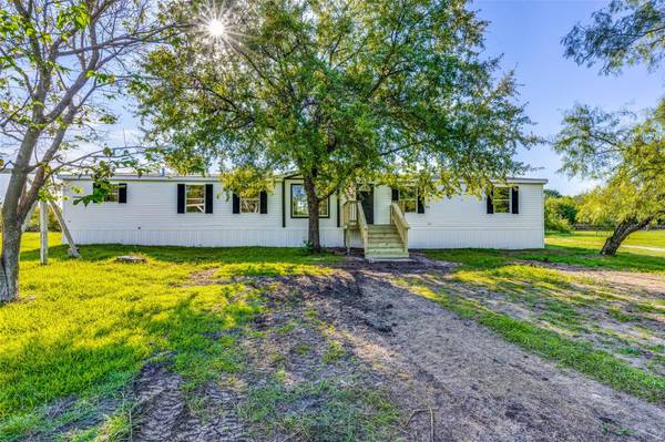 1051 Magnolia Mound, Kemp, TX 75143