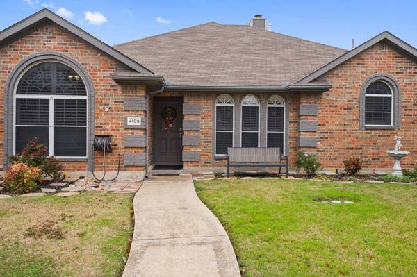 4109 Baywatch Drive, Rowlett, TX 75088