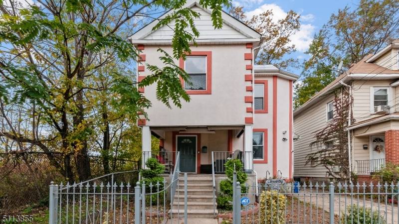 21 Schley St, Newark City, NJ 07112