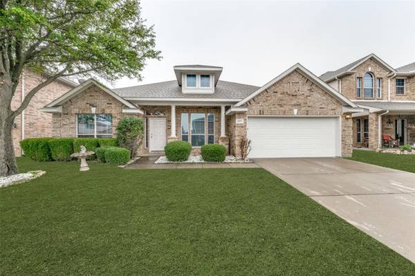 217 Cedar Crest Drive, Justin, TX 76247