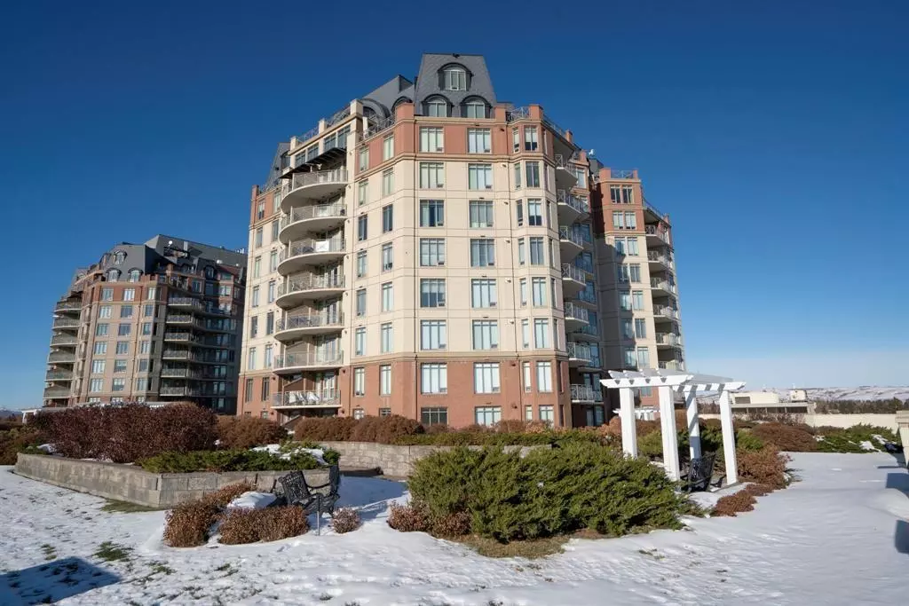 Calgary, AB T2N 1M5,1726 14 AVE NW #507