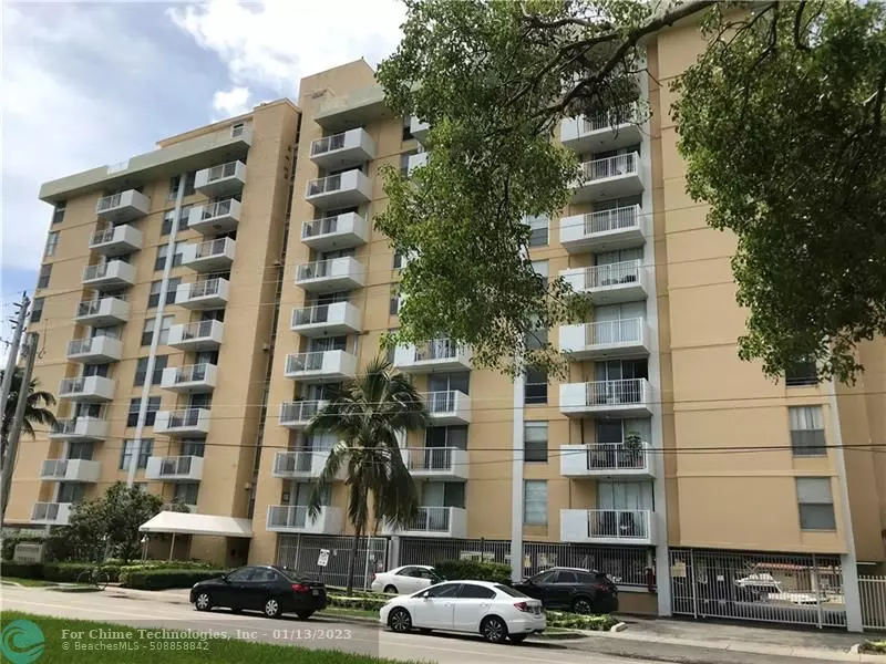 2020 NE 135 ST  #804, North Miami, FL 33181