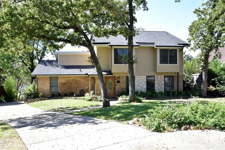 25 Oak Circle, Hickory Creek, TX 75065