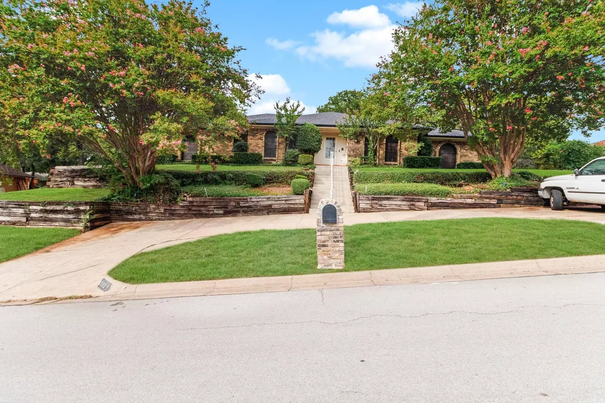 Arlington, TX 76012,2225 Prestonwood Drive