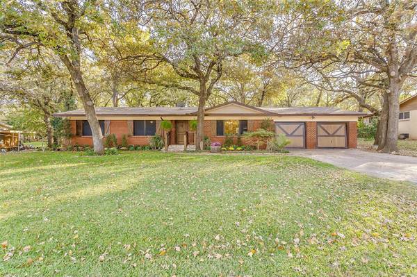 1008 Jarvis Lane, Azle, TX 76020