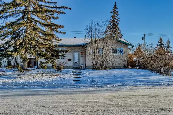 Calgary, AB T2A 4T4,339 Penswood WAY SE