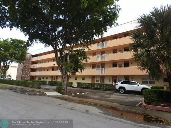 North Miami Beach, FL 33160,3550 NE 169th St  #304