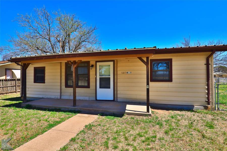 727 Hunt Street, Clyde, TX 79510