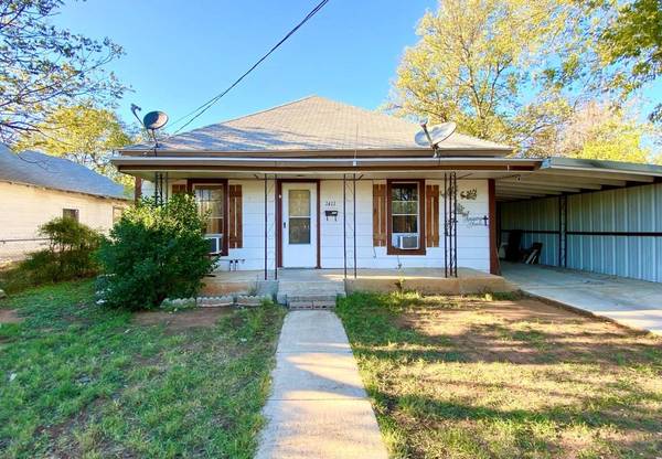 1411 Avenue C, Brownwood, TX 76801