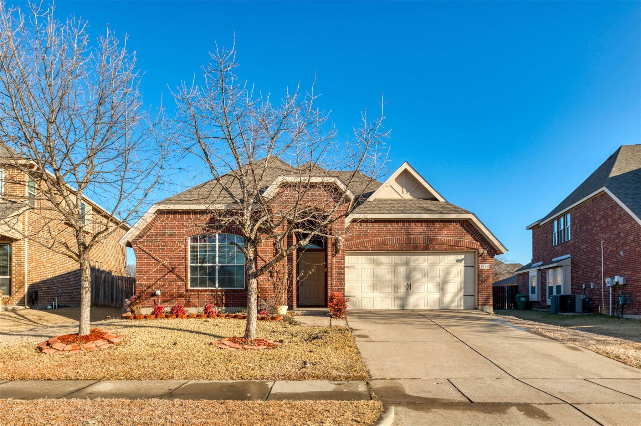 Denton, TX 76226,5724 Brookside Drive