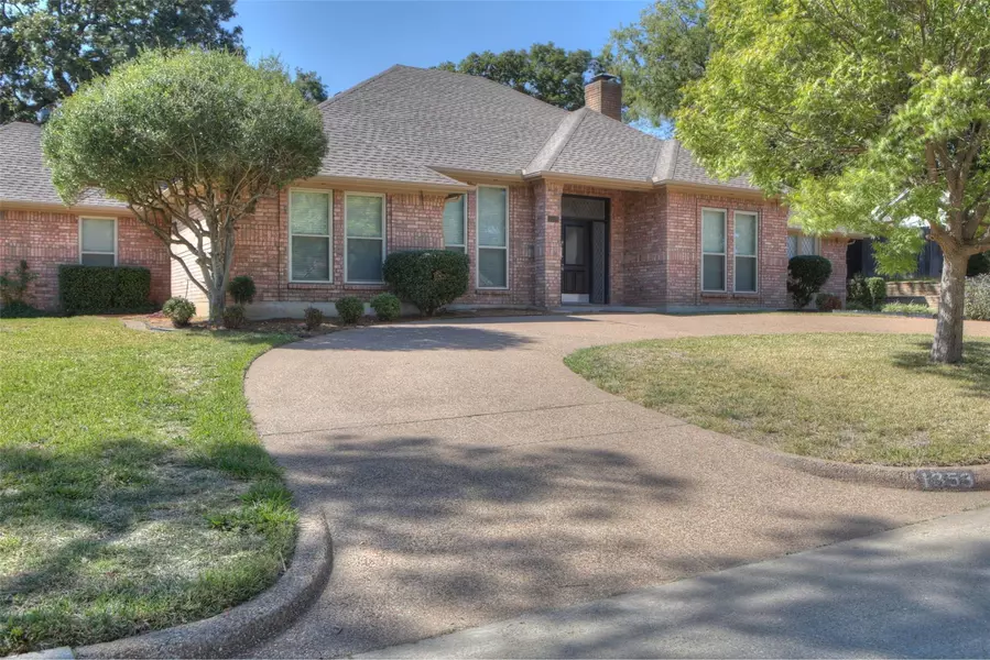 1353 Xavier Drive, Mansfield, TX 76063