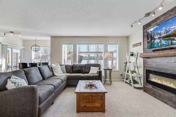 Calgary, AB T3K 4Y8,88 Coventry CIR NE