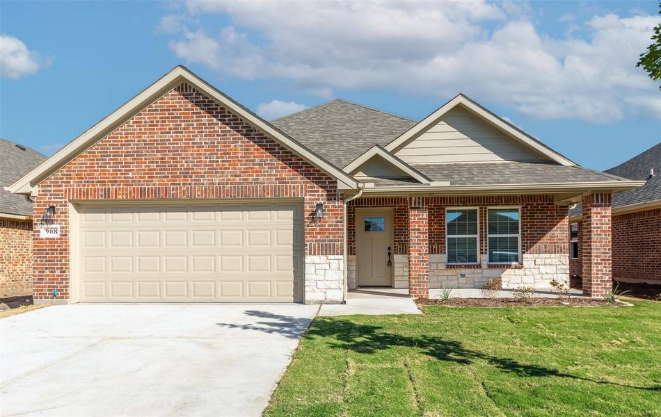 908 Hardaway Lane, Greenville, TX 75402