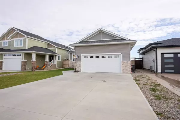 Coaldale, AB T1M0E6,2414 Aspen DR