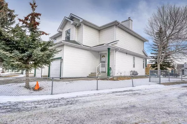 Calgary, AB T3K 4L7,133 Sandpiper LN NW