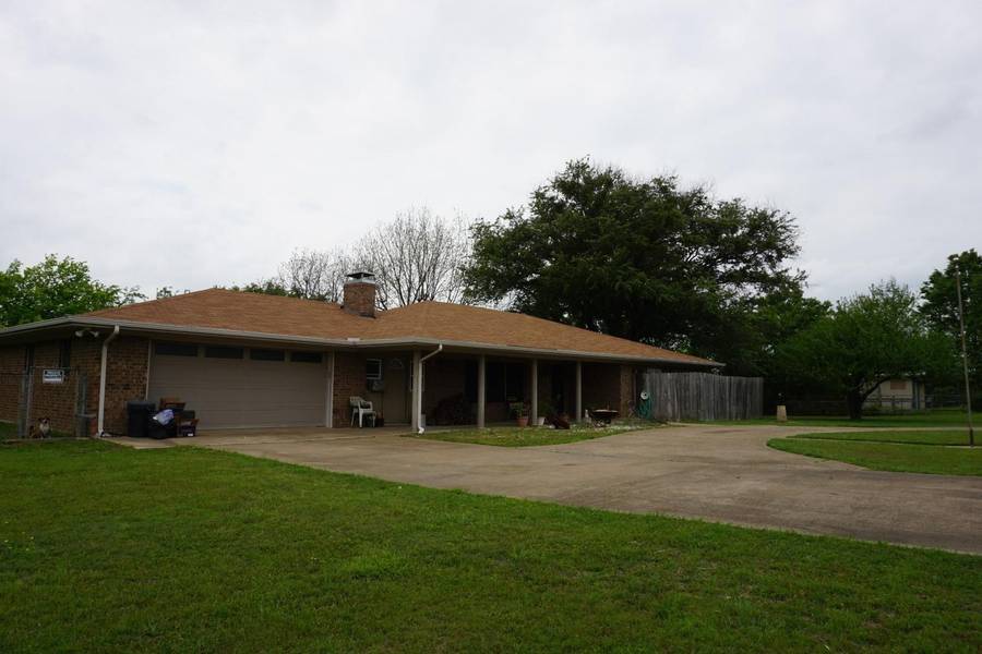 8715 Frazier Ln Lane, Mabank, TX 75156