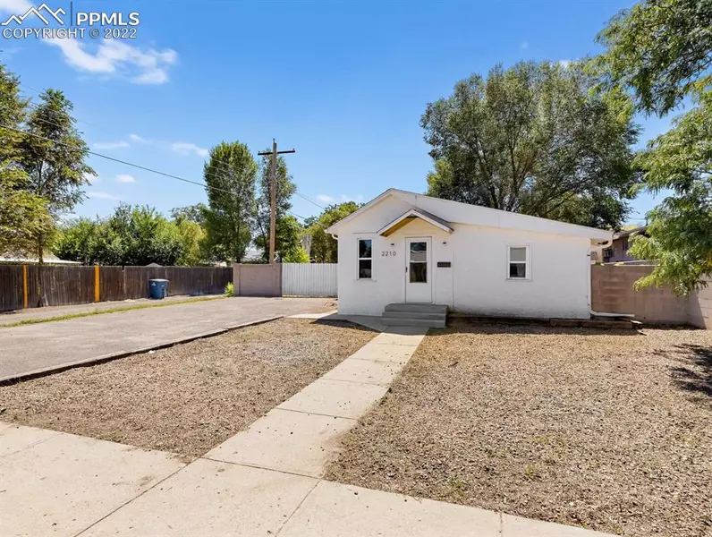 2210 Jones AVE, Pueblo, CO 81004