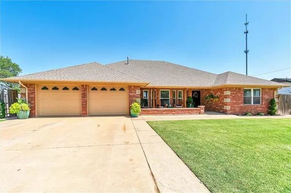 Cordell, OK 73632,121 W Maple Street