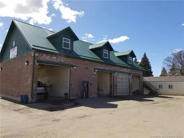 Medicine Hat, AB T1A 7J3,1436 9 AVE SW