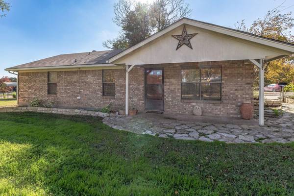 120 Easy Lane,  Whitney,  TX 76692