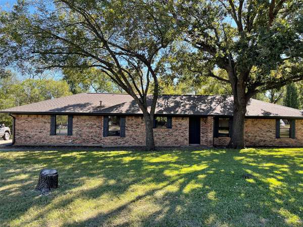 201 S Dugan, Bells, TX 75414