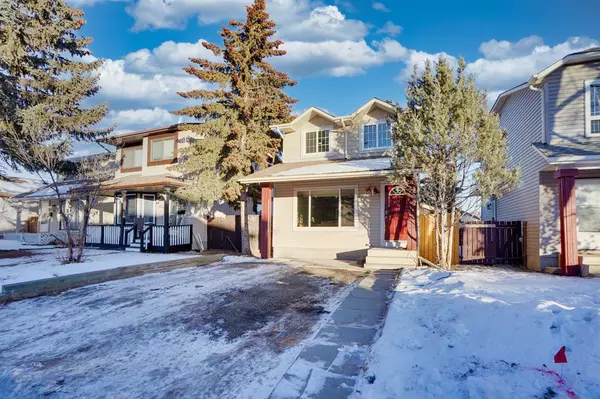 Calgary, AB T3J 1Y6,135 Castlegreen Close NE