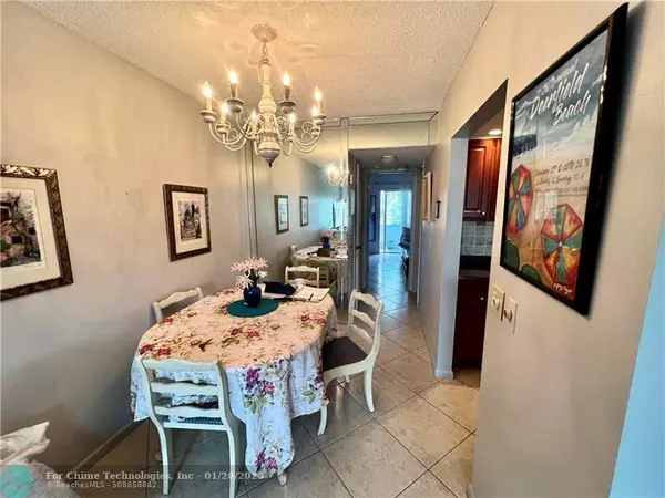 Deerfield Beach, FL 33442,407 Markham S  #407