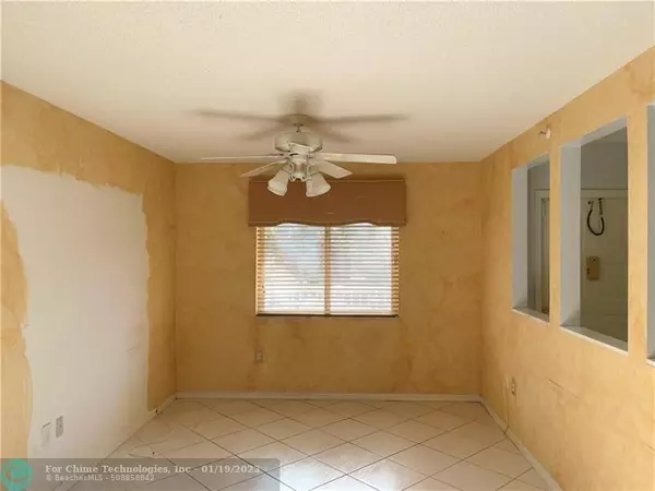 Tamarac, FL 33321,7746 GRANVILLE DR  #210