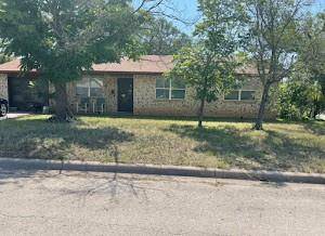 905 S Willow Street, Brady, TX 76825