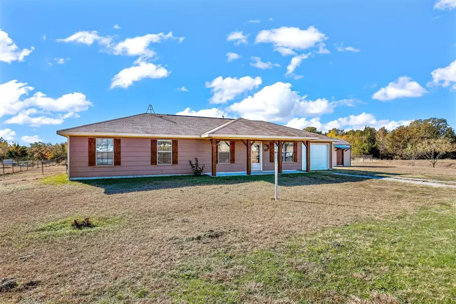 214 Oakley Circle, Weatherford, TX 76085