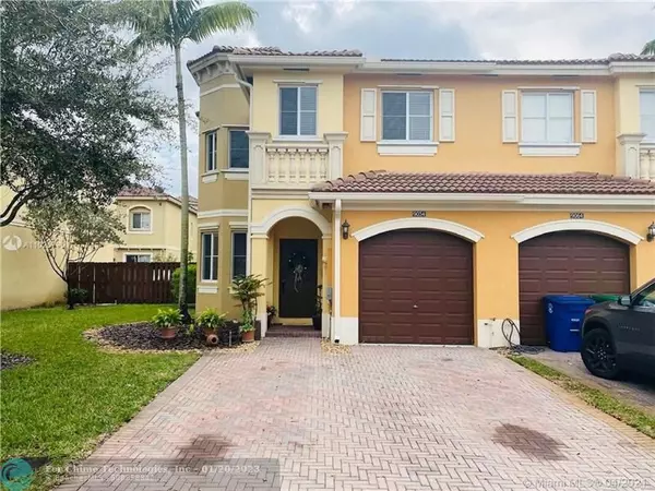 9054 SW 17th Ct, Miramar, FL 33025