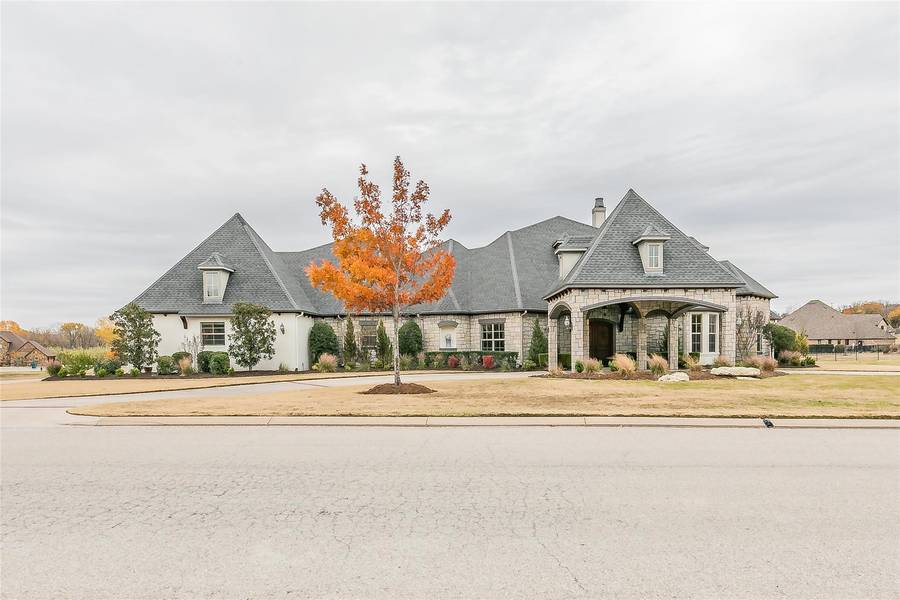 114 The Lakes Drive, Aledo, TX 76008