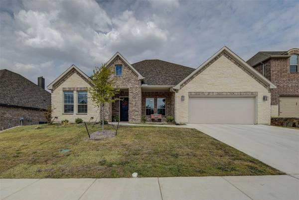 321 Windy Glen Drive, Decatur, TX 76234