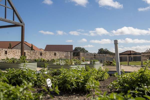 Florence, TX 76527,115 Strada Luca