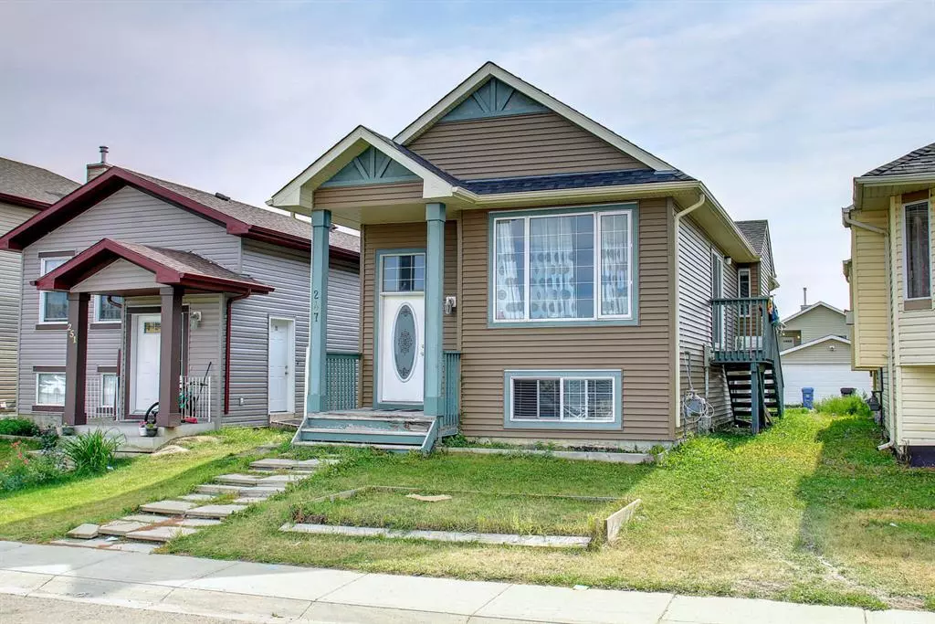 Calgary, AB T3J 4R5,247 Taracove Estate DR NE