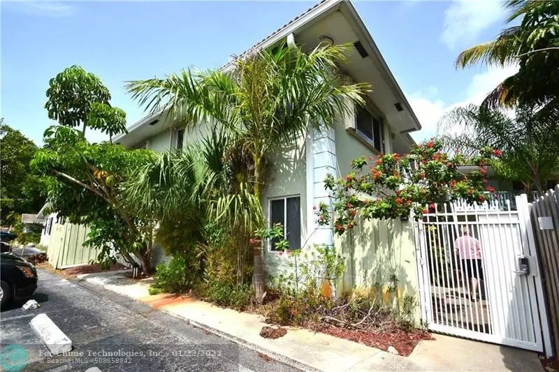 1423 HOLLY HEIGHTS  #4, Fort Lauderdale, FL 33304