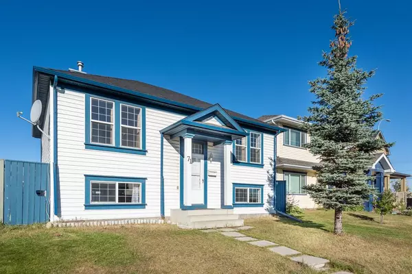 Calgary, AB T3J4N6,71 Martha's Meadow DR NE