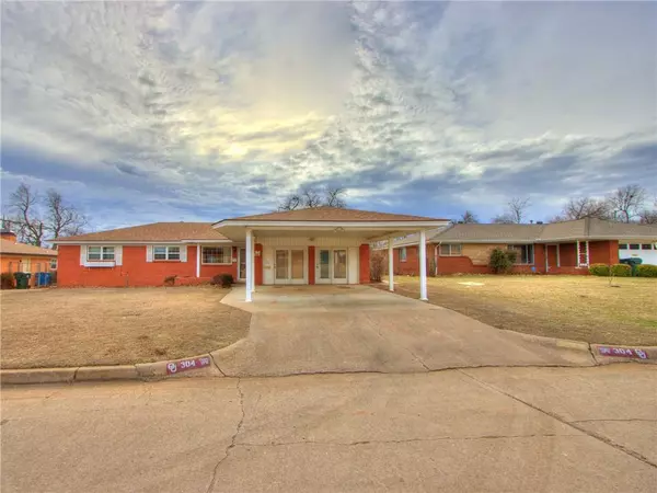 Midwest City, OK 73110,304 Country Club Terrace