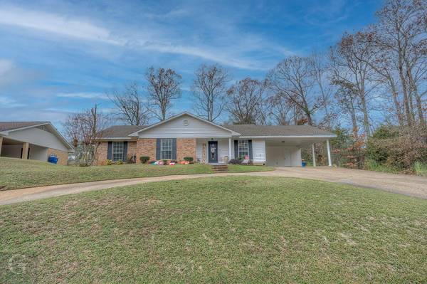 1315 Whispering Pines Drive, Minden, LA 71055