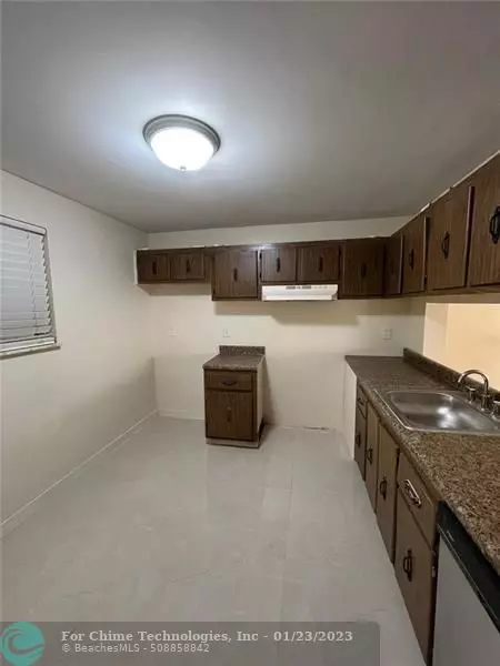 Davie, FL 33314,7175 ORANGE DR  #108H