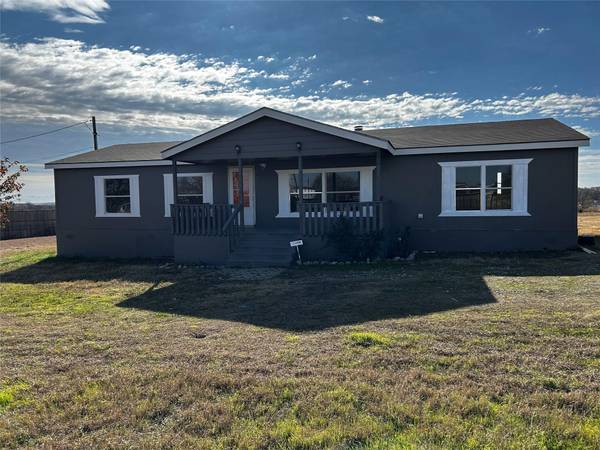 369 County Road 4421, Rhome, TX 76078