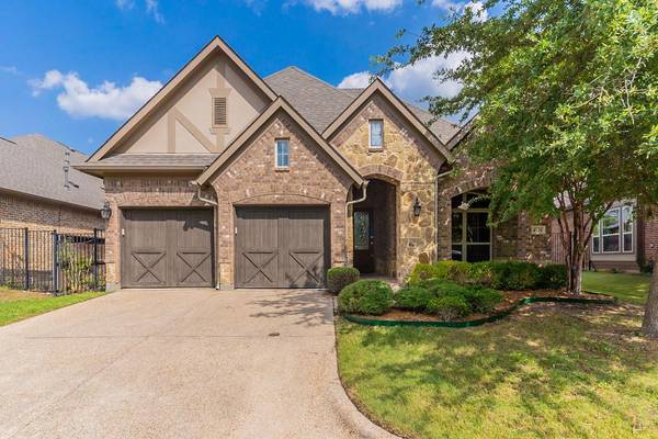 4531 Chaumont Trail,  Arlington,  TX 76013