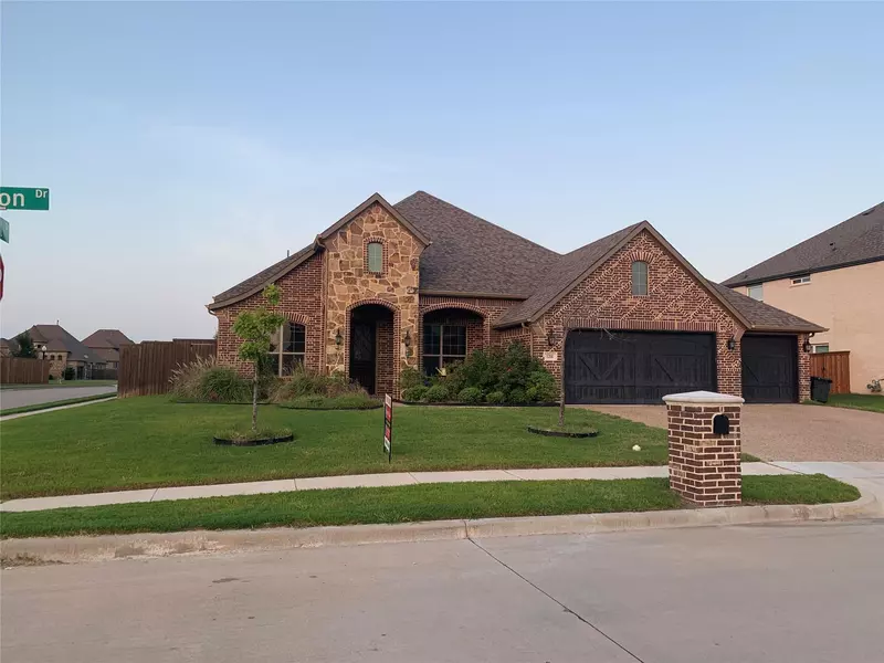 1200 Glendon Drive, Forney, TX 75126